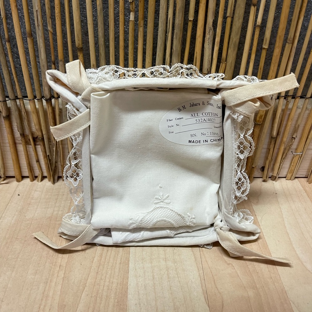 B. M. Jabara & Sons, Inc Cloth Napkin Set of 4 With Holder